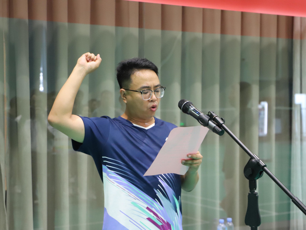 運(yùn)動(dòng)員代表.JPG 運(yùn)動(dòng)員代表.JPG